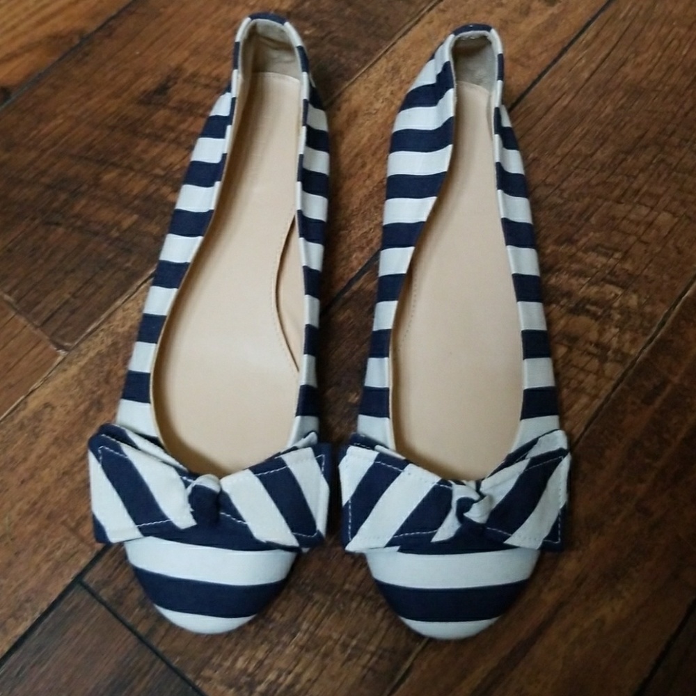 Sz  8 Jcrew Italy blue white stripe flats ballet